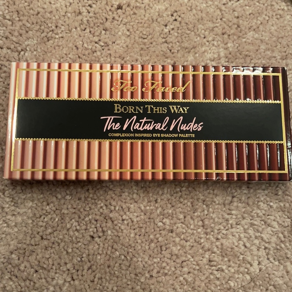Too Faced Born this Way Eye Shadow Palette